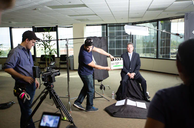 Behind-the-scenes interview shoot with the Silgan Containers CEO